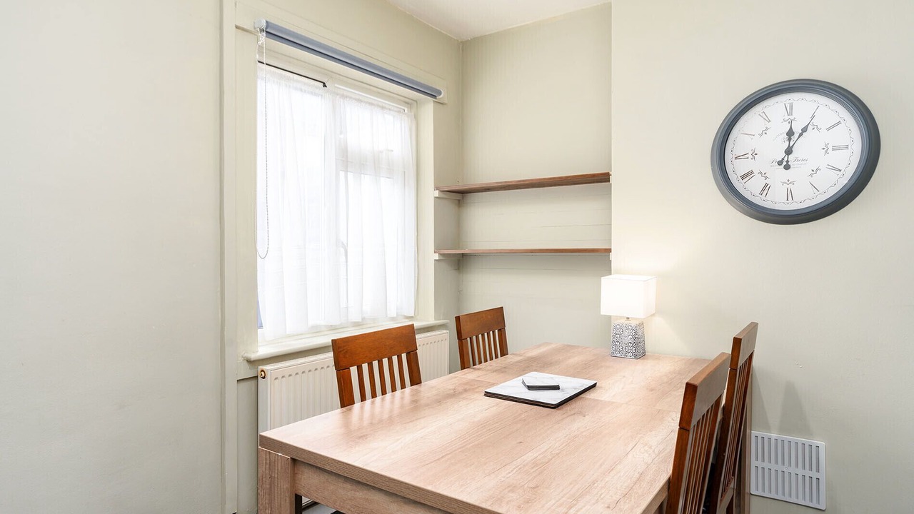 Photo of Others in Hoole