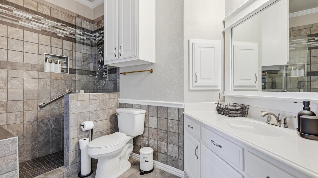 Photo of Bathroom in Frisco