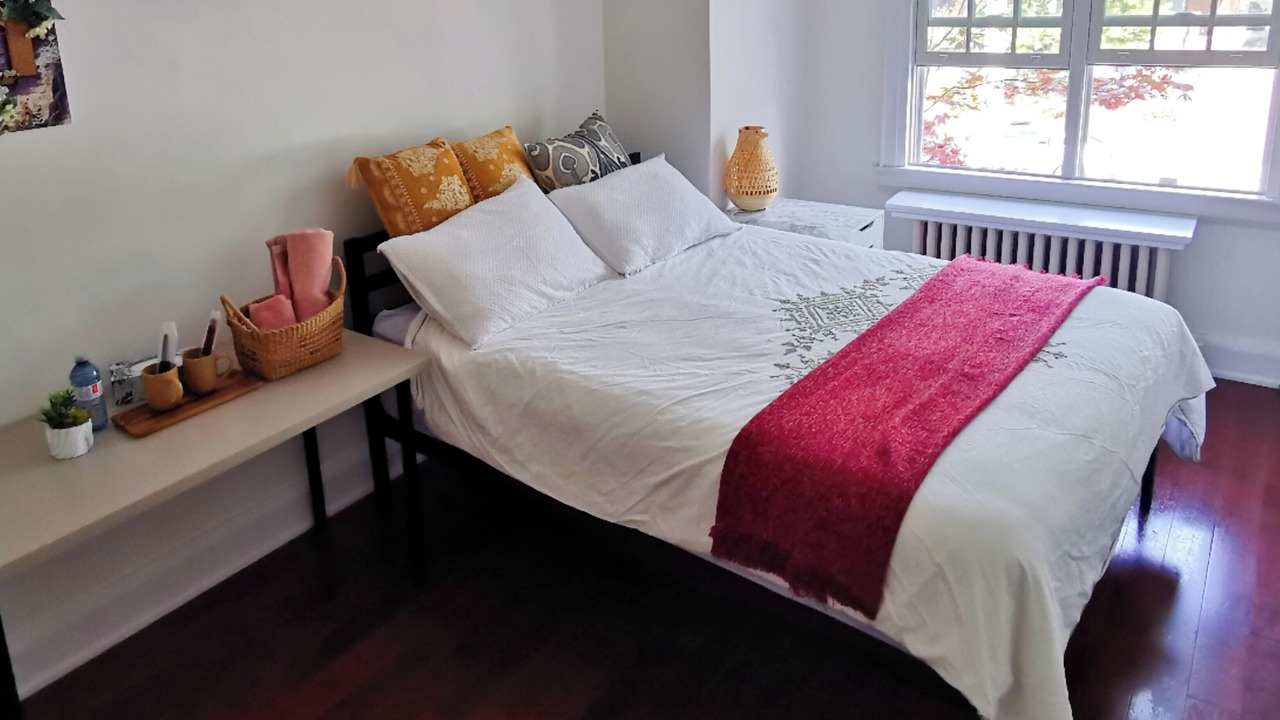 Photo of Bedroom in Yonge-Eglinton