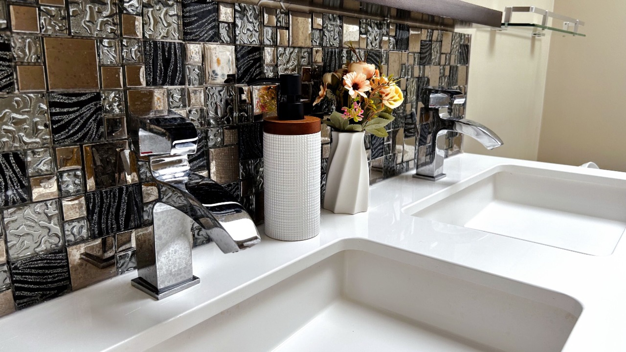 Photo of Bathroom in Yonge-Eglinton