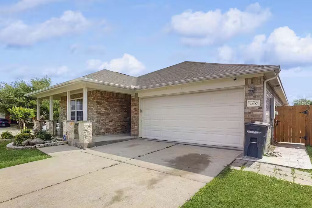 Photo of Outdoor in Clodine