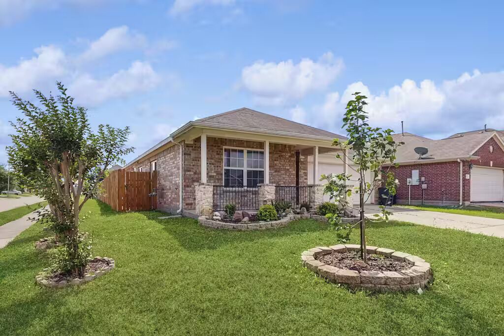 Photo of Outdoor in Clodine