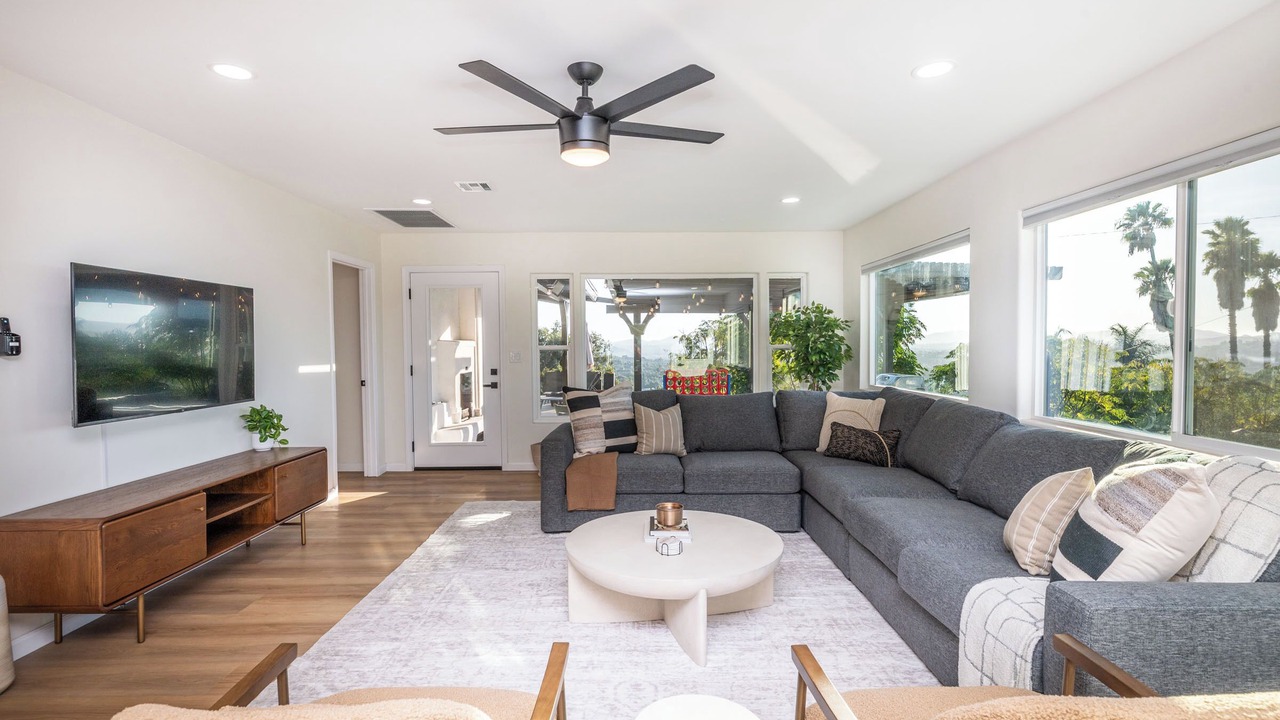 Photo of Livingroom in Escondido