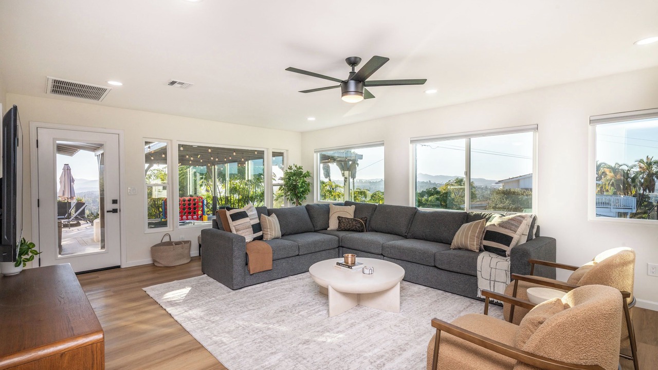 Photo of Livingroom in Escondido