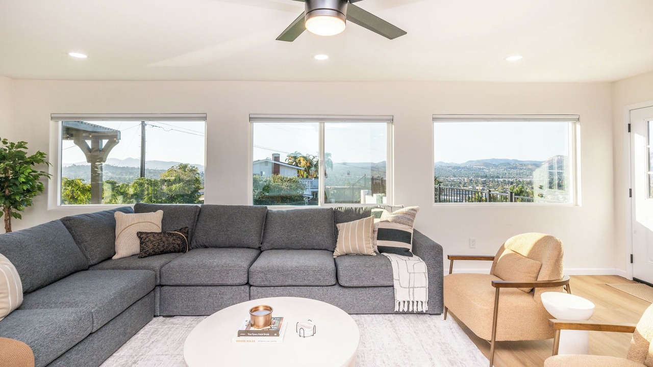 Photo of Livingroom in Escondido