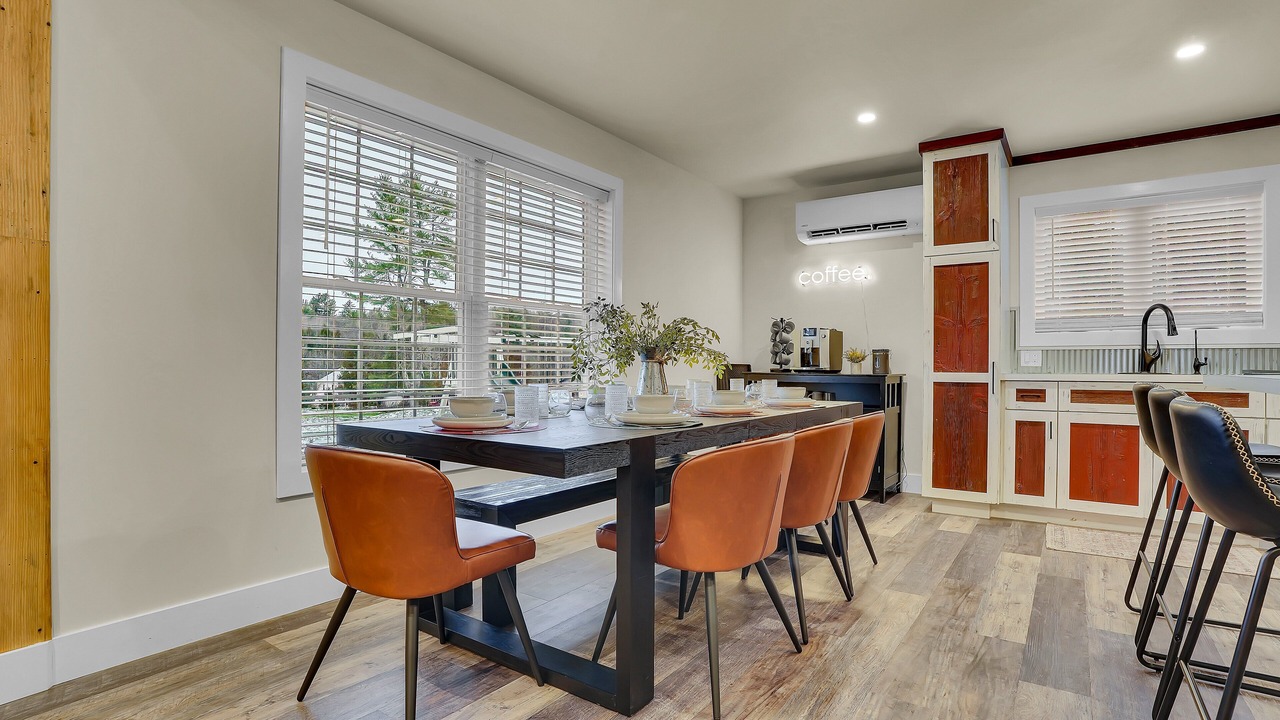 Photo of Bedroom in Salisbury Center