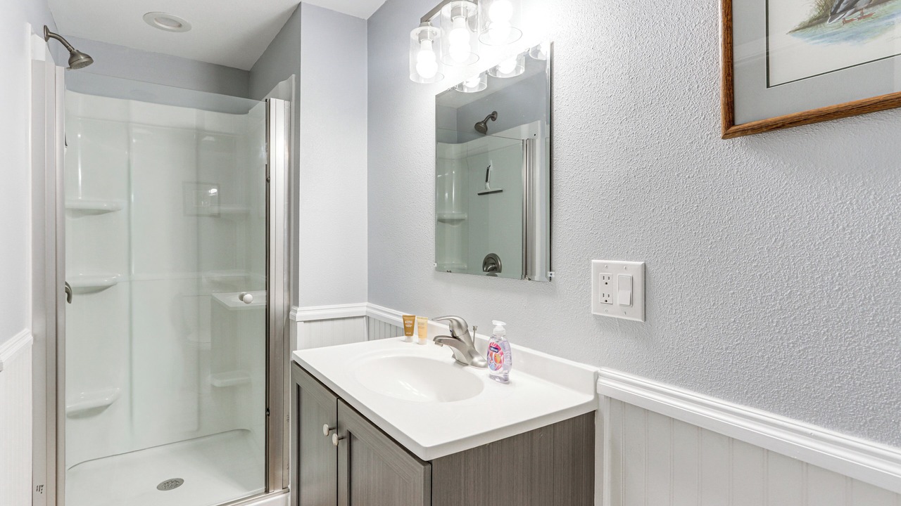 Photo of Bathroom in Grove