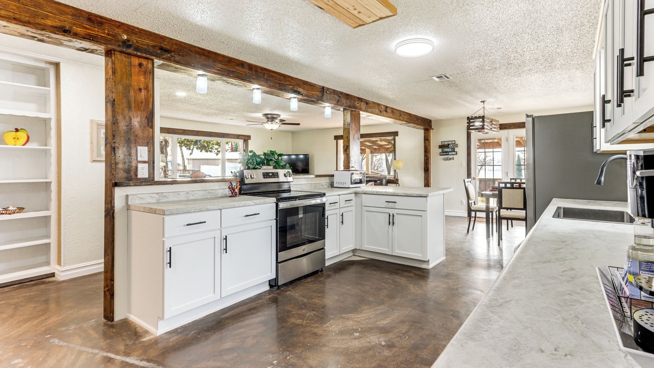 Photo of Kitchen in Grove