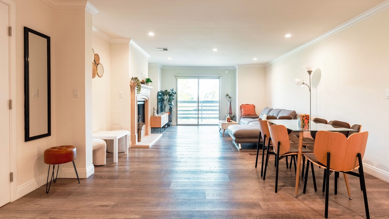 Photo of Livingroom in Lamanda Park