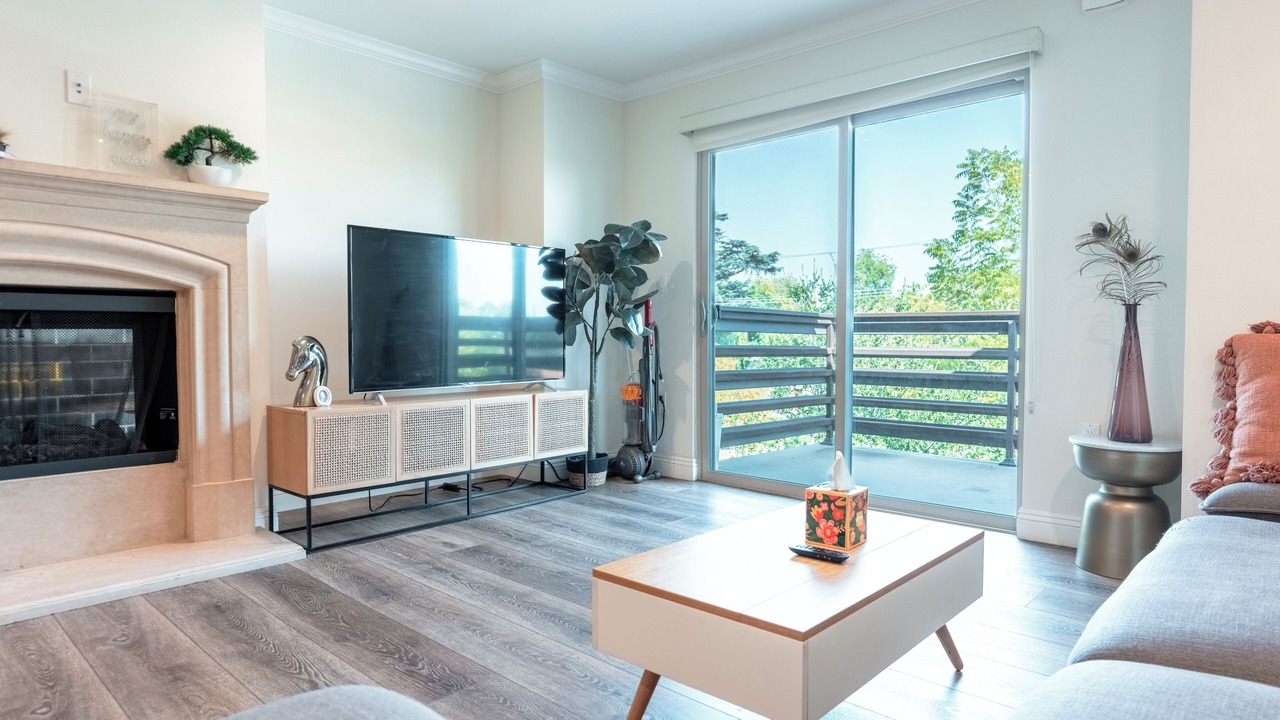 Photo of Livingroom in Lamanda Park