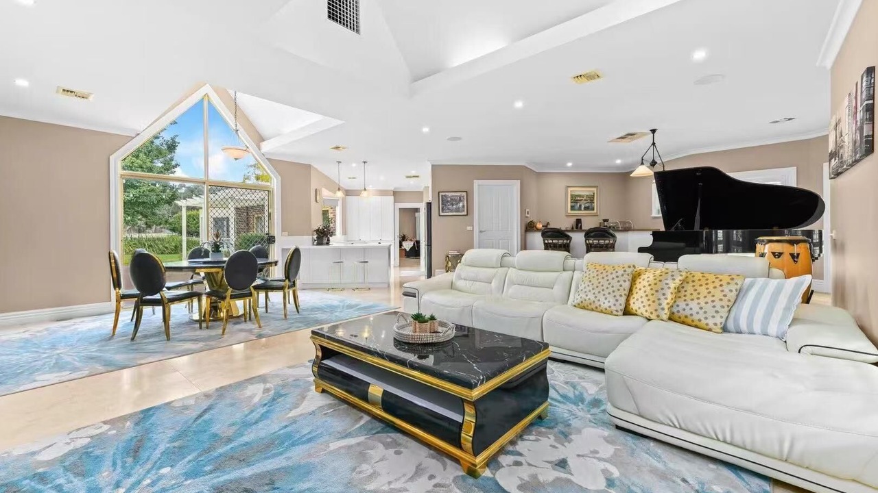 Photo of Livingroom in Kilsyth