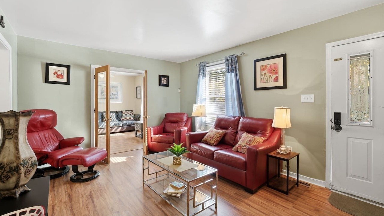 Photo of Livingroom in Dumbarton