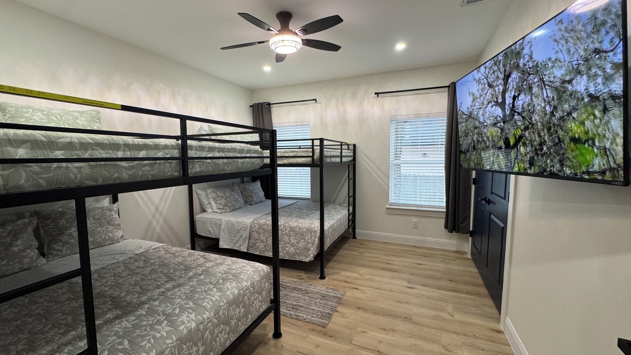 Photo of Bedroom in Cross Mountain