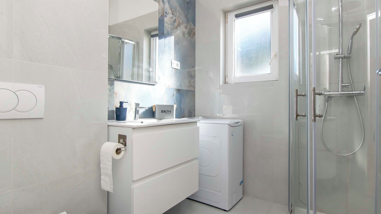 Photo of Bathroom in Blace