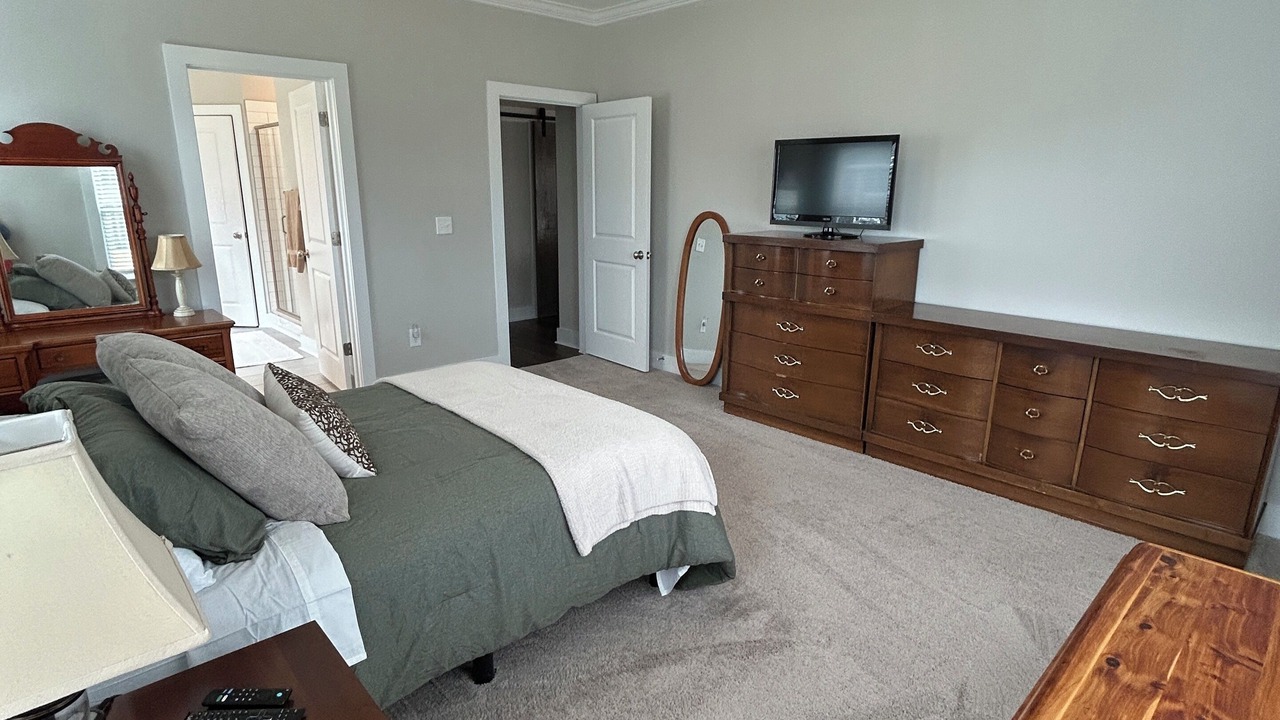 Photo of Bedroom in Langley