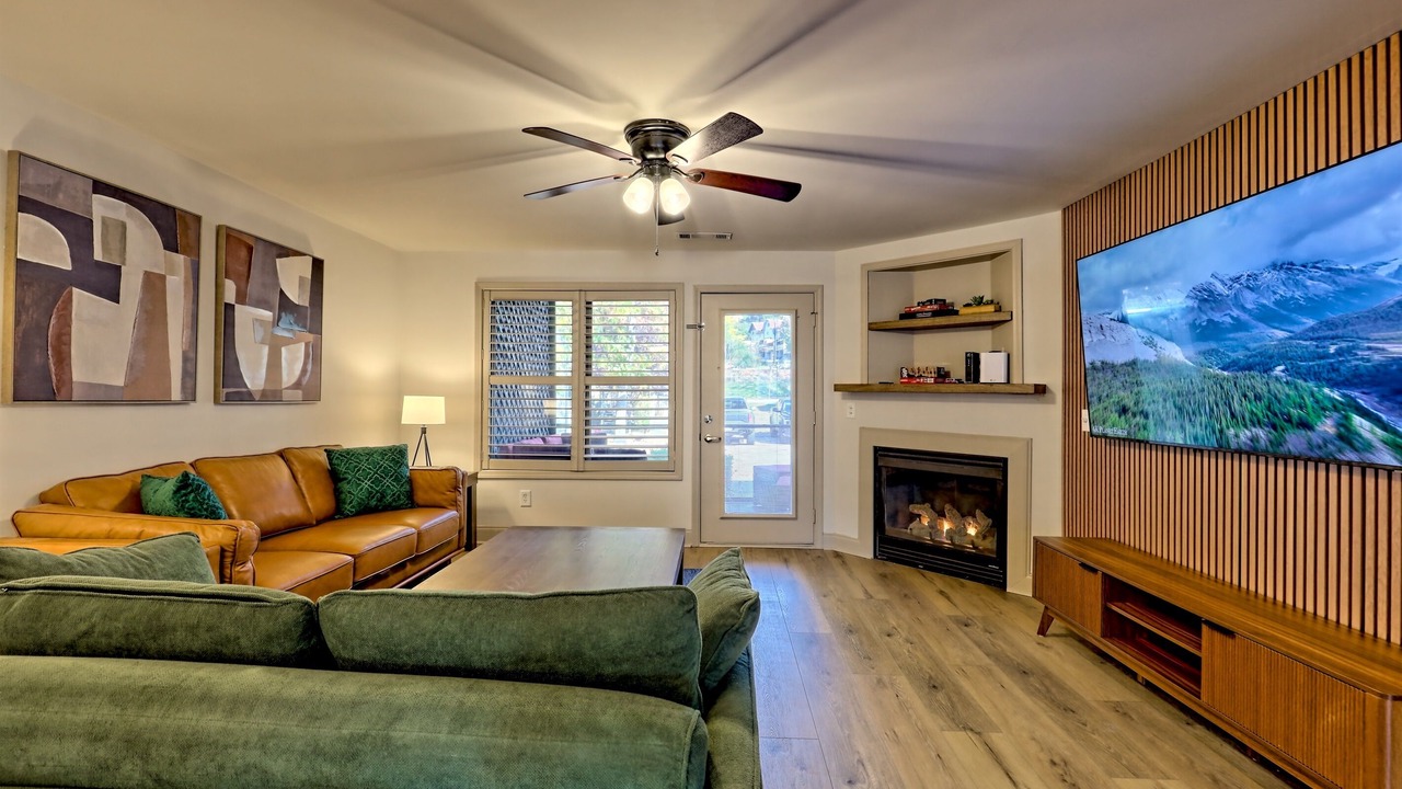Photo of Livingroom in Helen