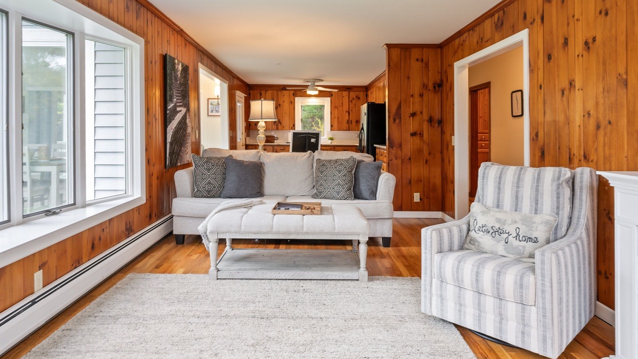 Photo of Bedroom in Town of Reading