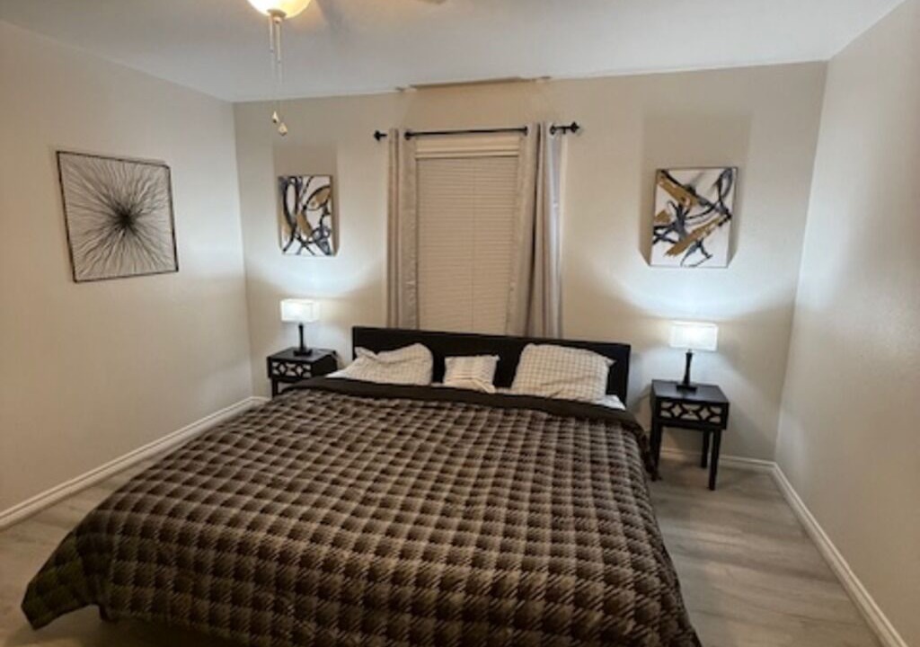 Photo of Bedroom in Groves