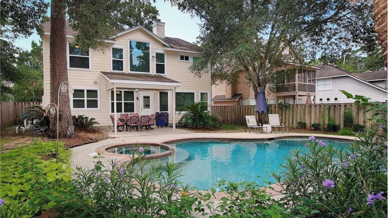Photo of Outdoor in Alden Bridge