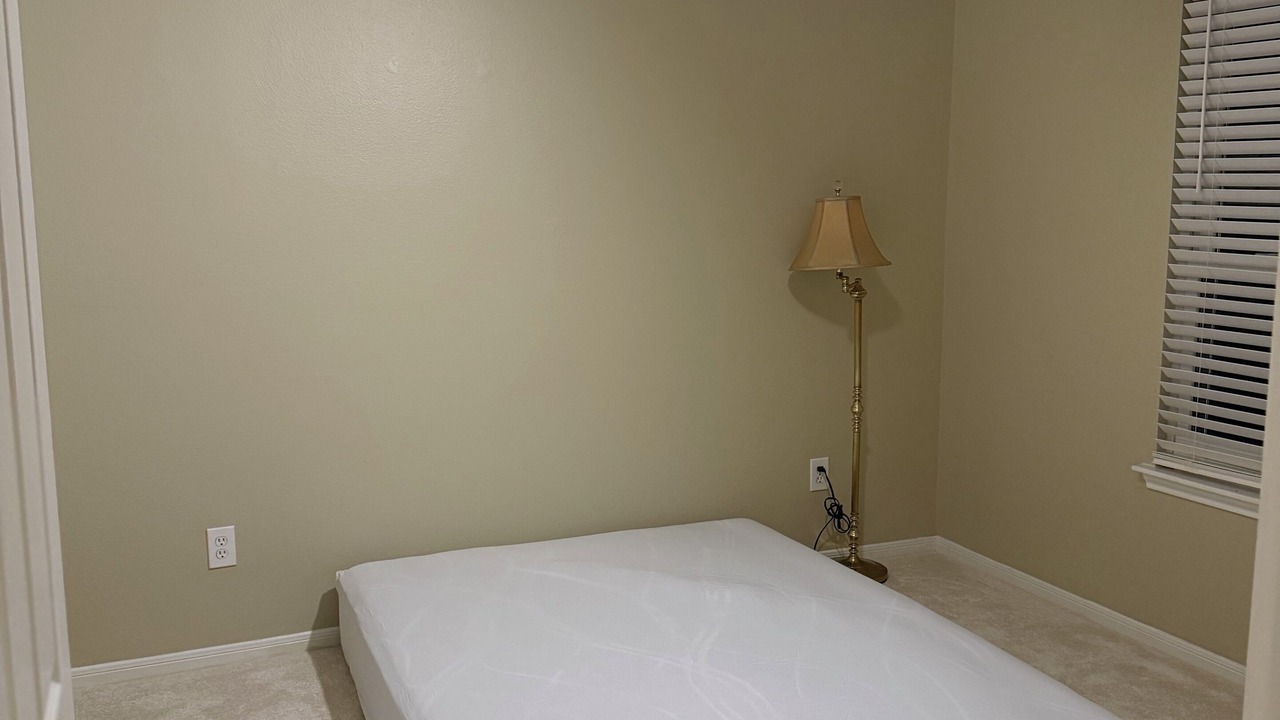 Photo of Bedroom in Alden Bridge