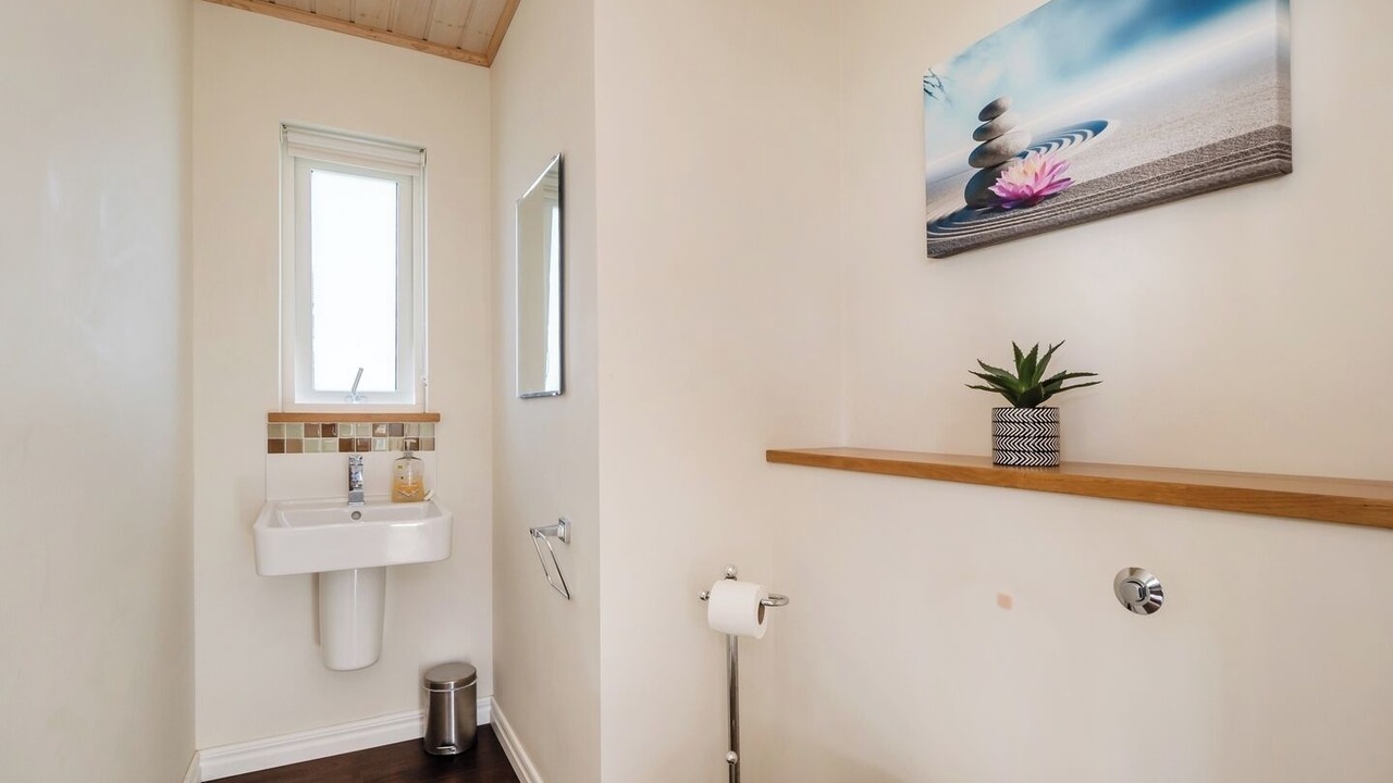 Photo of Bathroom in Hopton