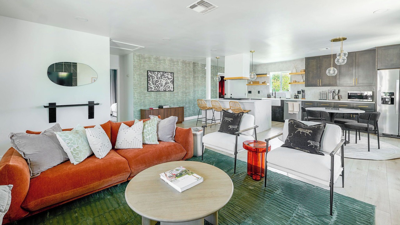 Photo of Livingroom in Ridgeview - Webster