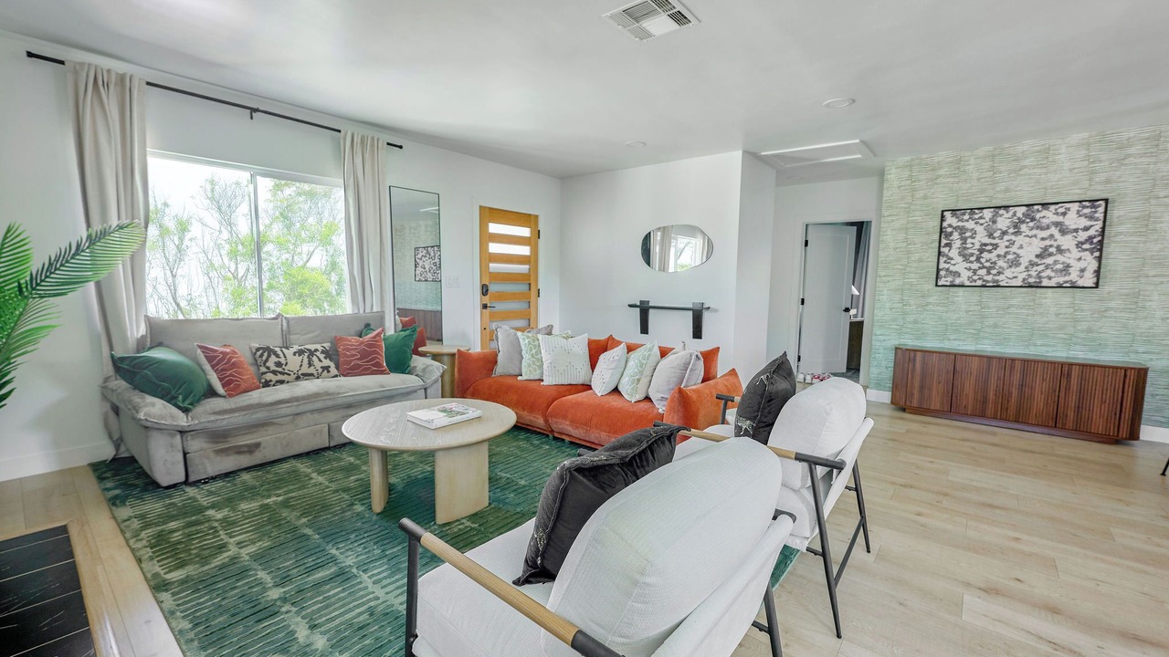 Photo of Livingroom in Ridgeview - Webster