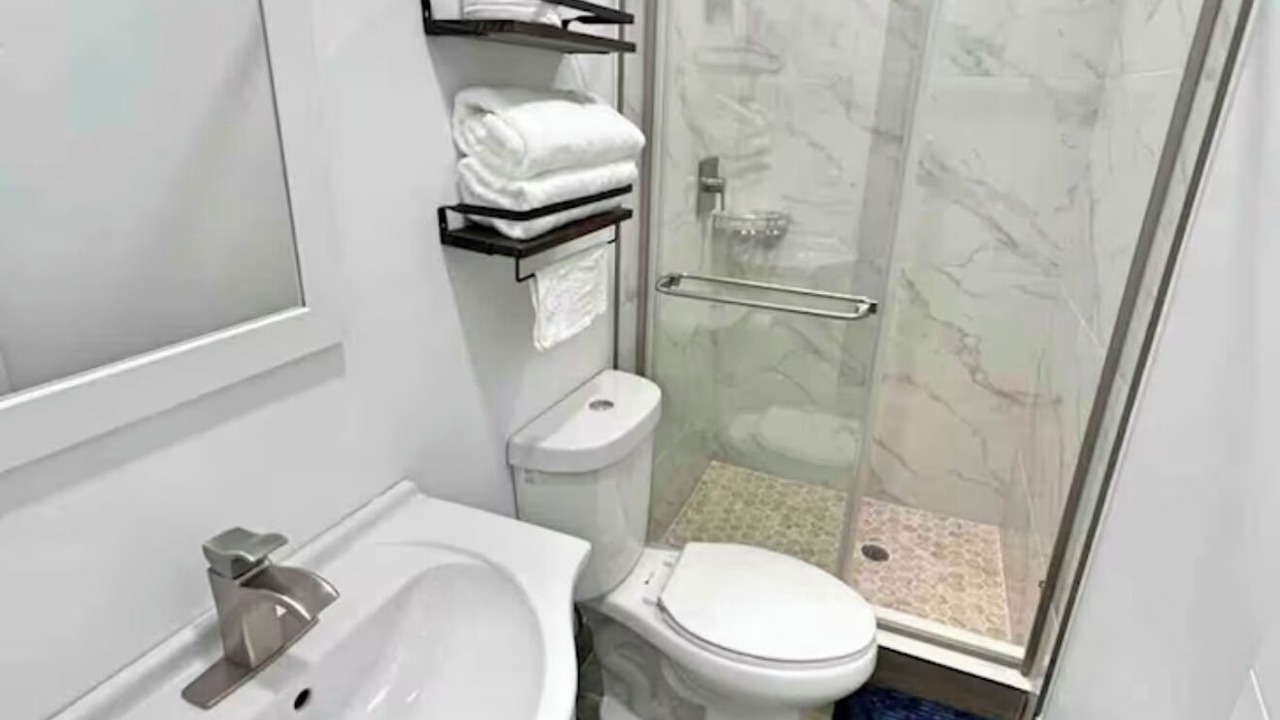 Photo of Bathroom in North Andrews Gardens