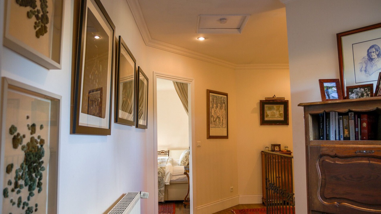 Photo of Others in Epiniac