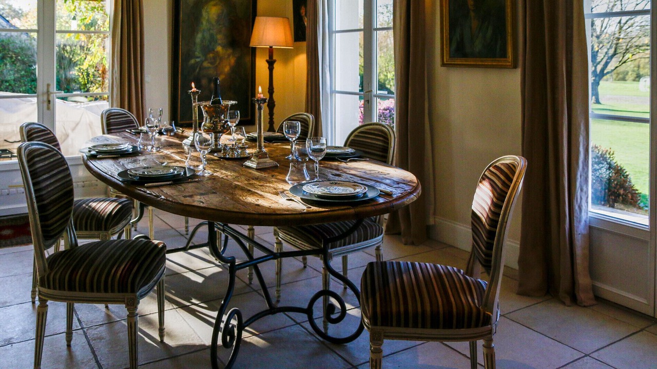 Photo of Others in Epiniac