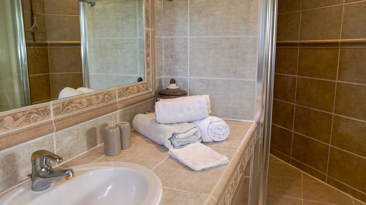 Photo of Bathroom in Epiniac