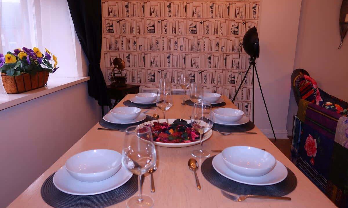 Photo of Others in Cwm Frwd Oer