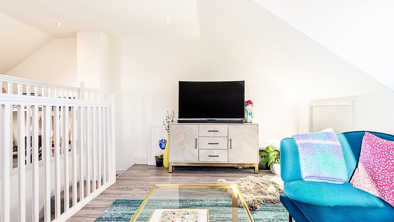 Photo of Livingroom in Ravenscourt Park