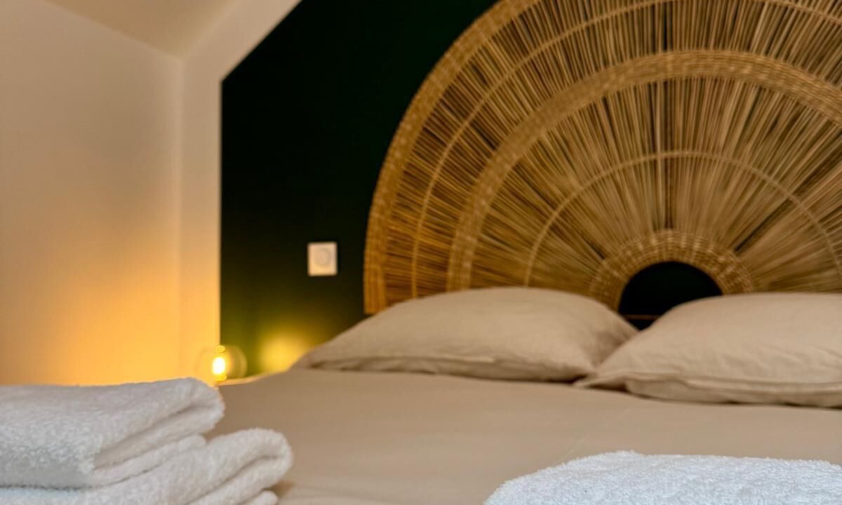 Photo of Bedroom in Pontorson
