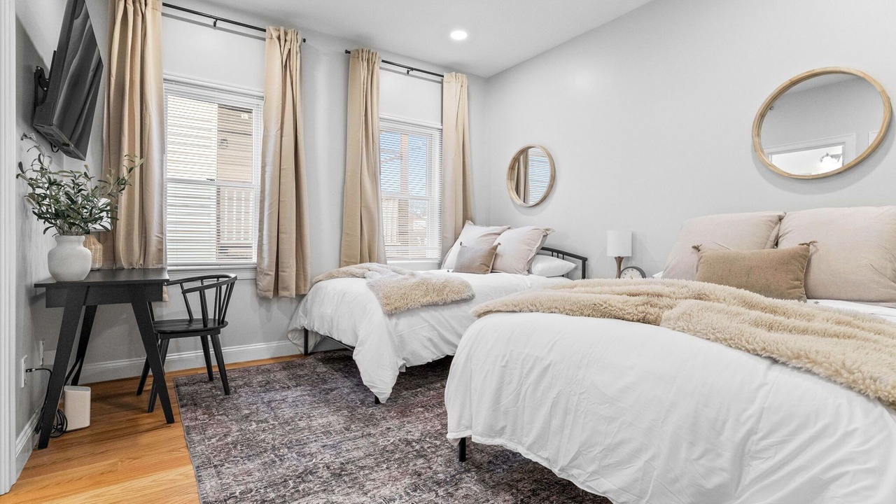 Photo of Bedroom in Central Square