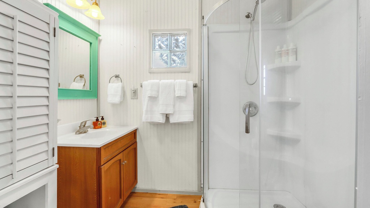 Photo of Bathroom in Blanco