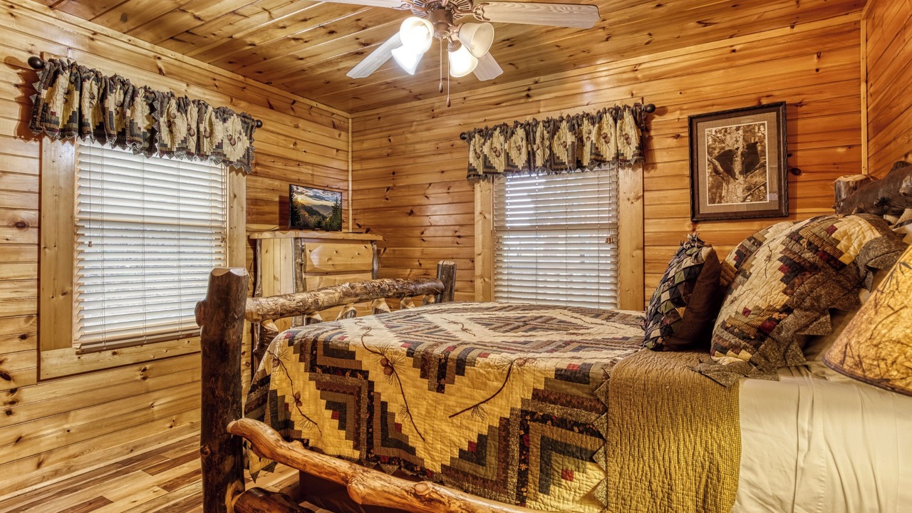 Photo of Bedroom in Hemlock Hills