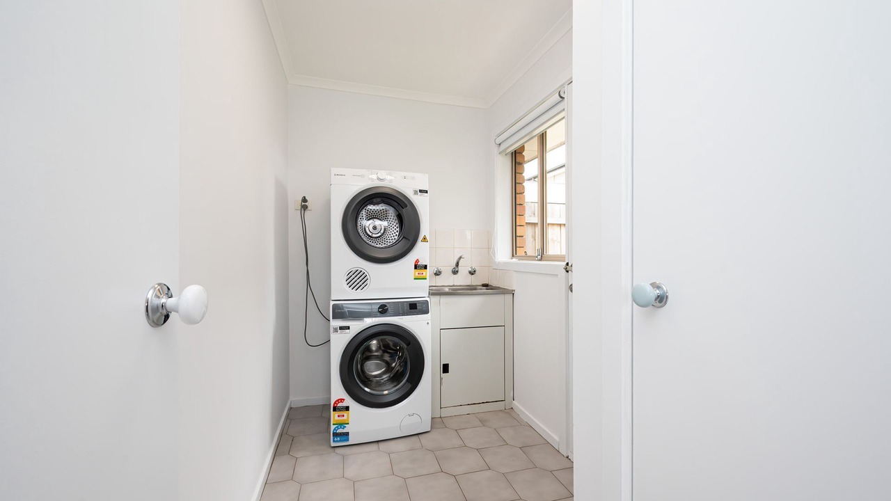 Photo of Others in Altona