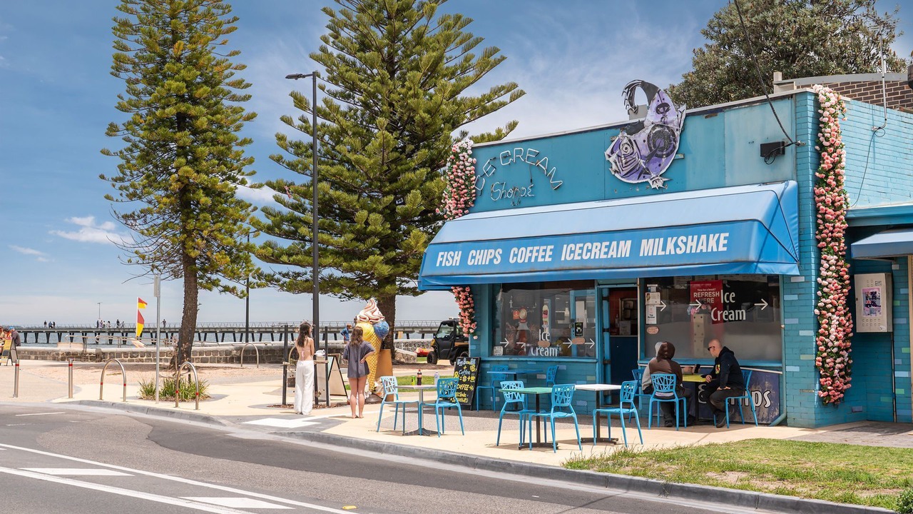 Photo of Others in Altona