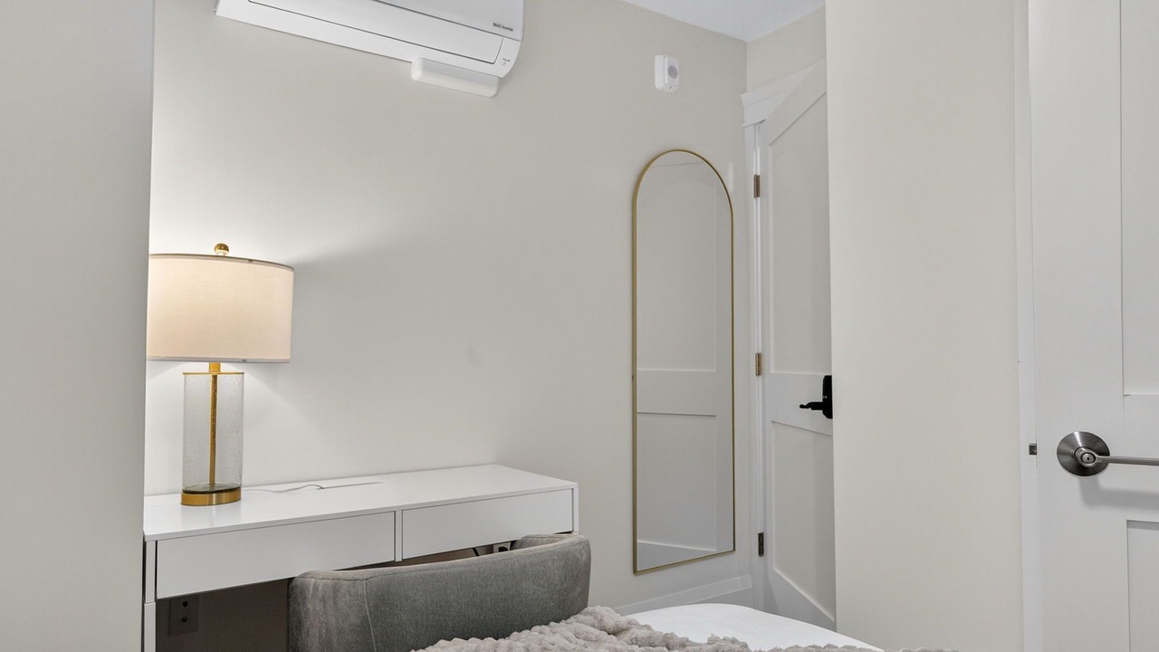 Photo of Bedroom in Mid-Cambridge