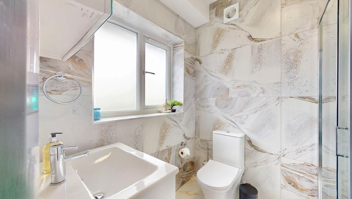 Photo of Bathroom in Tokyngton