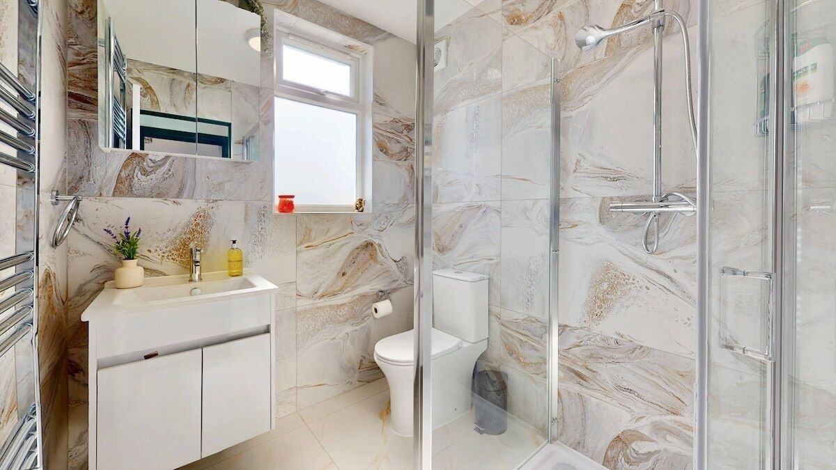 Photo of Bathroom in Tokyngton