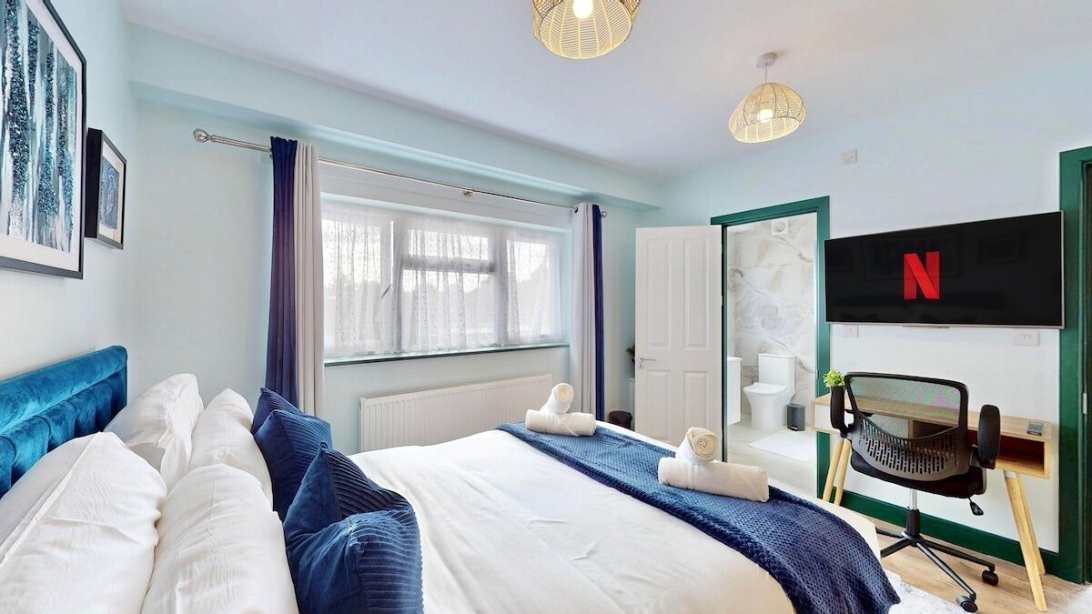 Photo of Bedroom in Tokyngton