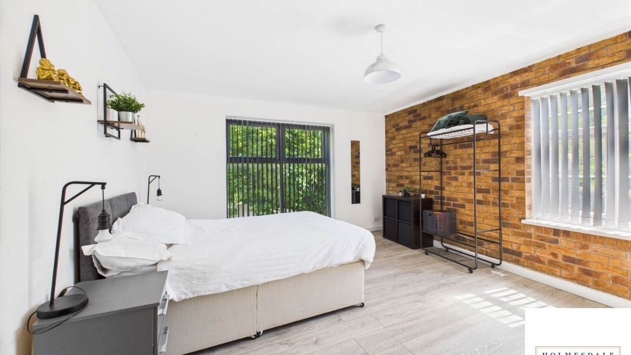 Photo of Others in Weston