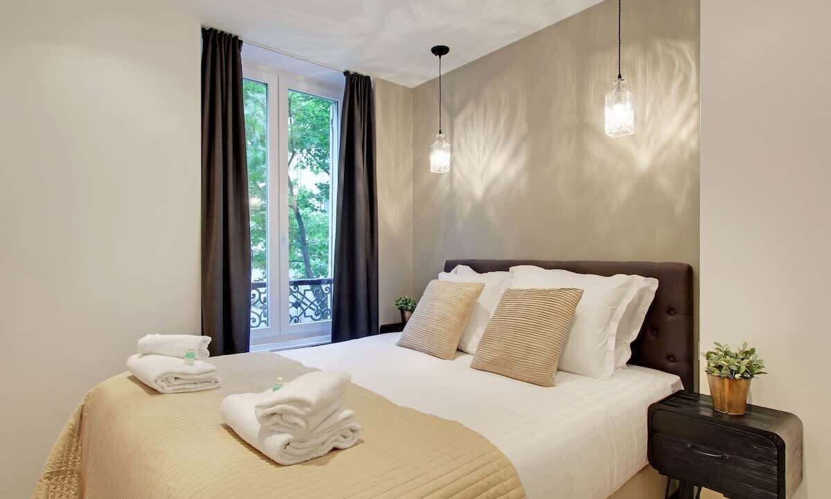 Photo of Bedroom in 8th Arrondissement
