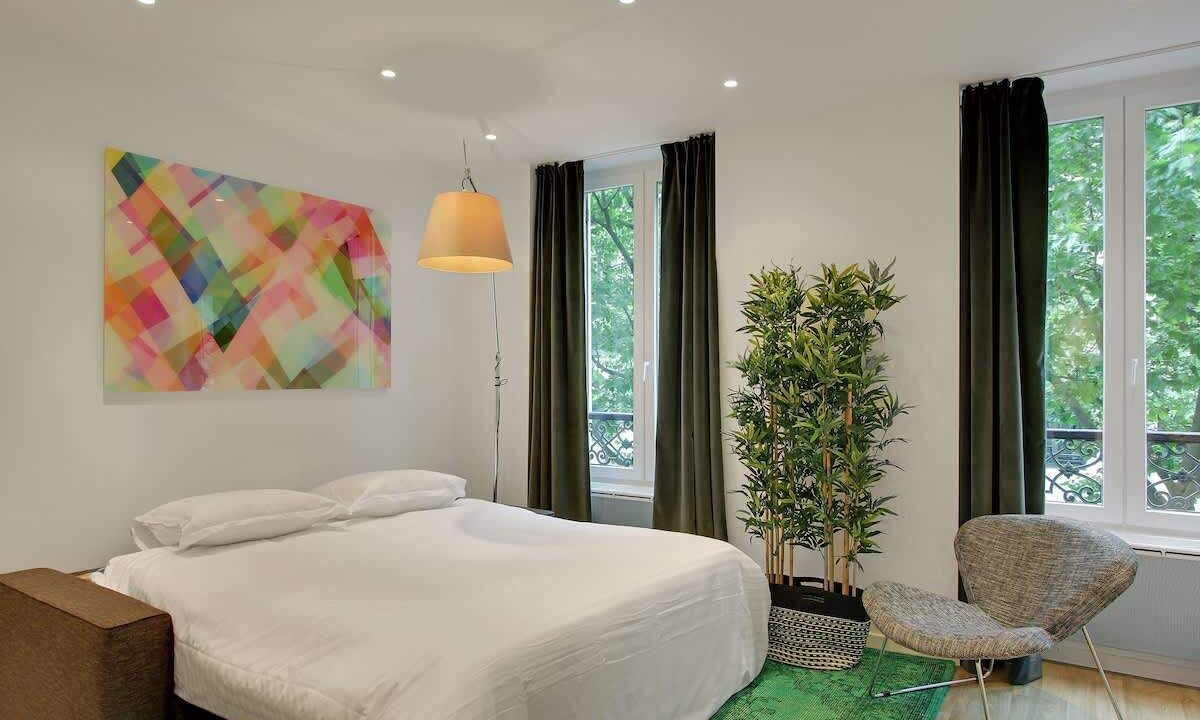 Photo of Bedroom in 8th Arrondissement