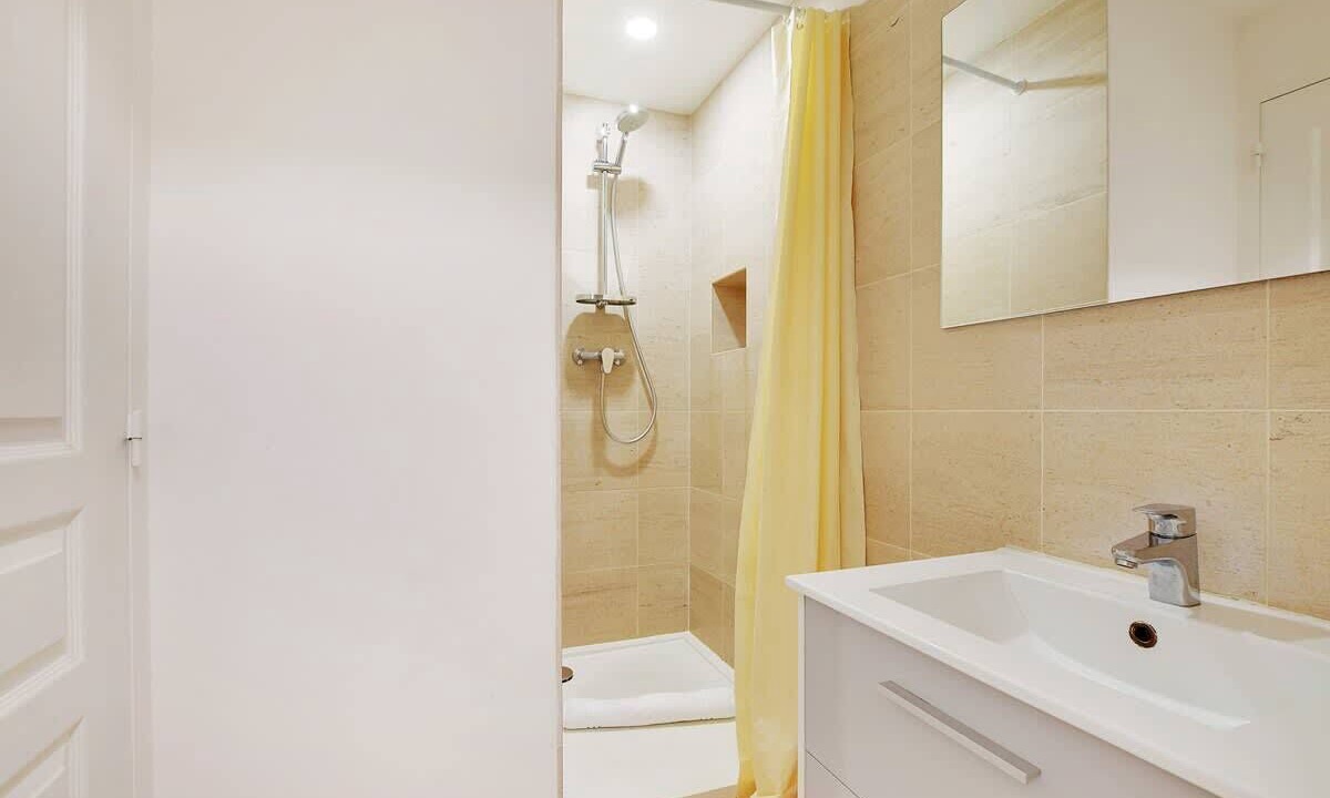 Photo of Bathroom in Gaillon