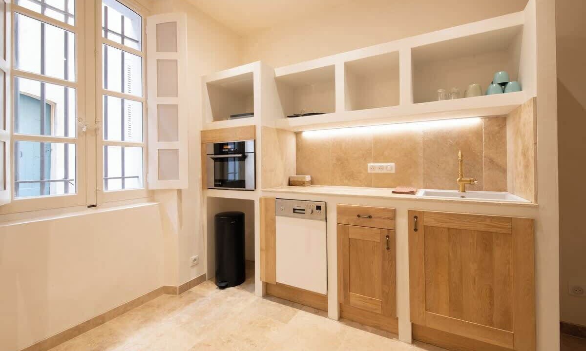 Photo of Kitchen in Saint-Tropez City Centre