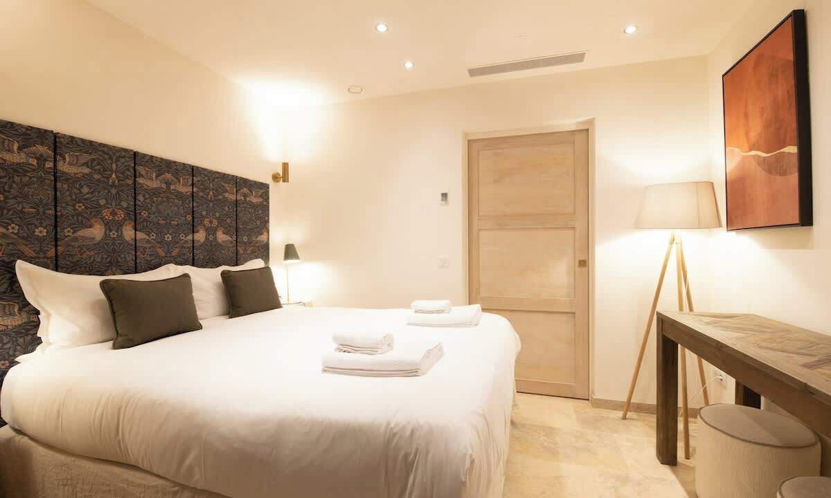 Photo of Bedroom in Saint-Tropez City Centre