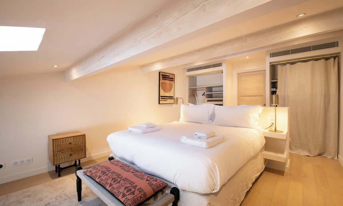 Photo of Bedroom in Saint-Tropez City Centre